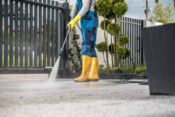 Best Driveway Pressure Washing  in Groves, TX