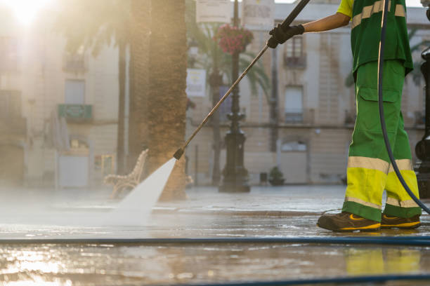 Animal Enclosure Cleaning in Groves, TX